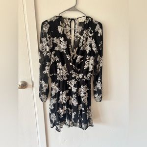 Lulu’s black and white dress